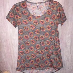 LuLaRoe Cassie Tee